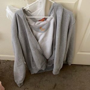 large soft carhartt hoodie